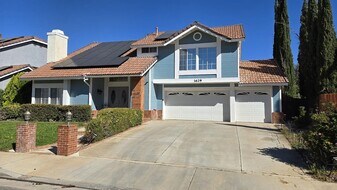 1629 Centre Ct in Palmdale, CA - Building Photo