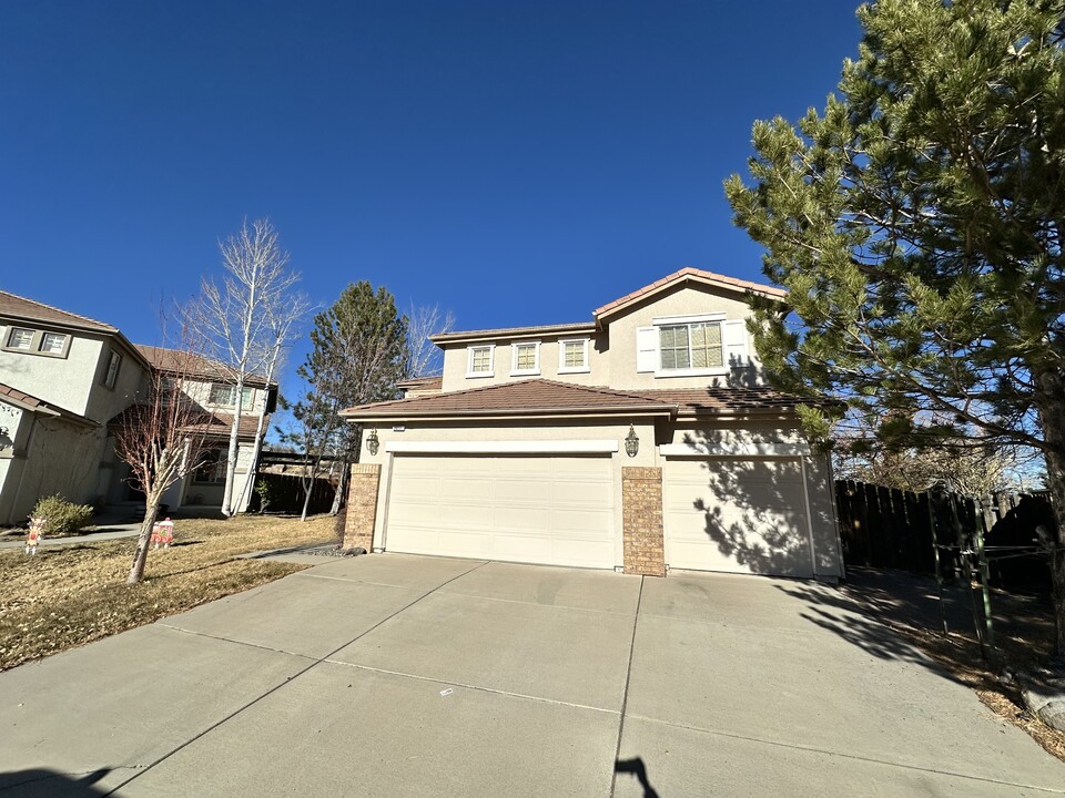 3011 Blue Grouse Dr in Reno, NV - Building Photo