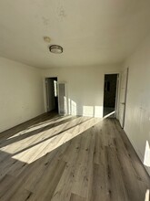 1817 S La Brea Ave, Unit 1817 in Los Angeles, CA - Building Photo - Building Photo