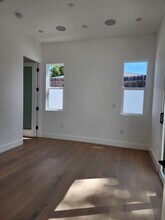 6936 Jellico Ave in Los Angeles, CA - Building Photo - Building Photo