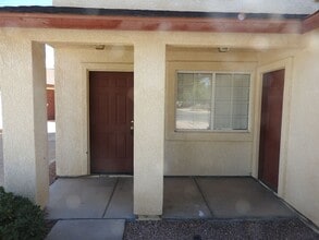 3325 Armour Ln in Kingman, AZ - Building Photo - Building Photo