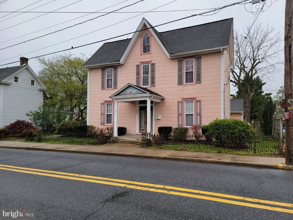 320 Union St in Milton, DE - Foto de edificio