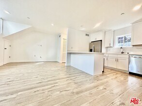 402 Pacific St in Santa Monica, CA - Building Photo - Building Photo