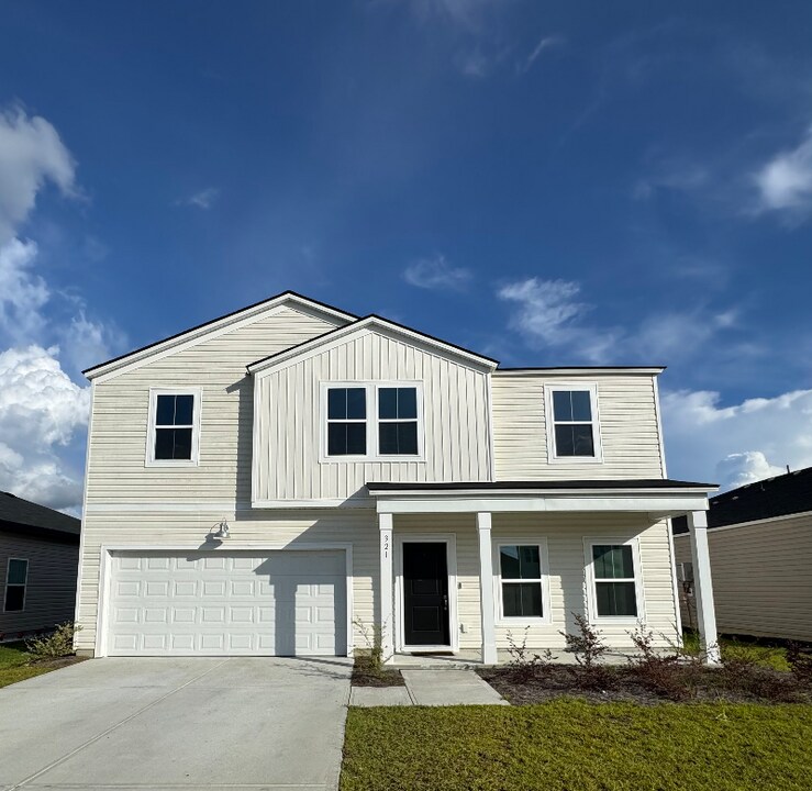 321 Sweetbay Dr in Hardeeville, SC - Building Photo