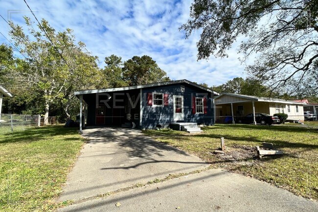 3513 Sherlawn Dr in Moss Point, MS - Building Photo - Building Photo