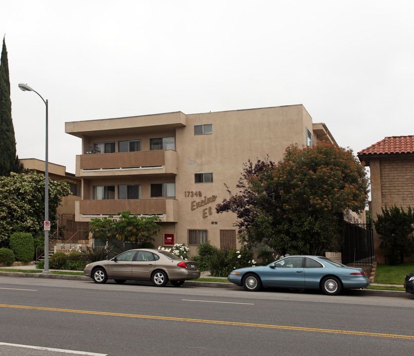 Encino El Dorado in Encino, CA - Foto de edificio