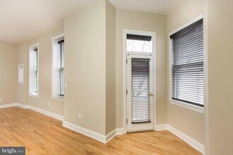 1100 Spruce St in Philadelphia, PA - Building Photo - Building Photo