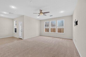 709 Windward Dr in Little Elm, TX - Building Photo - Building Photo