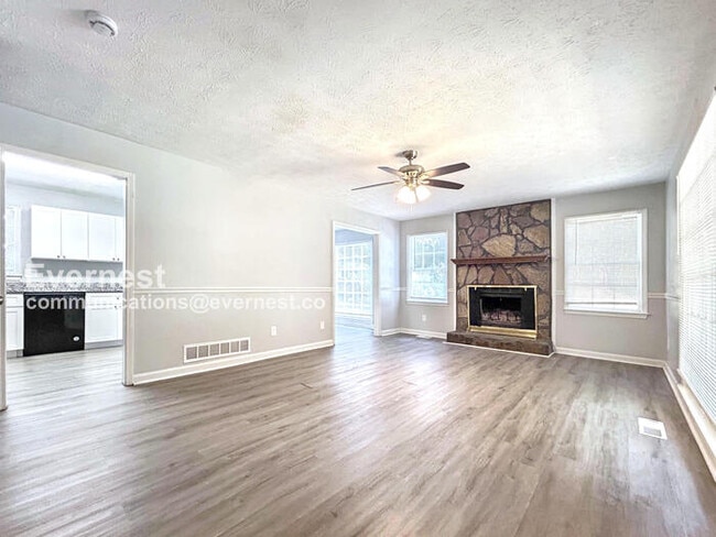 118 Blackhawk Trail in Dallas, GA - Building Photo - Building Photo