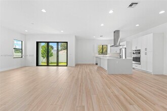 1450 SW 23rd St in Fort Lauderdale, FL - Building Photo - Building Photo