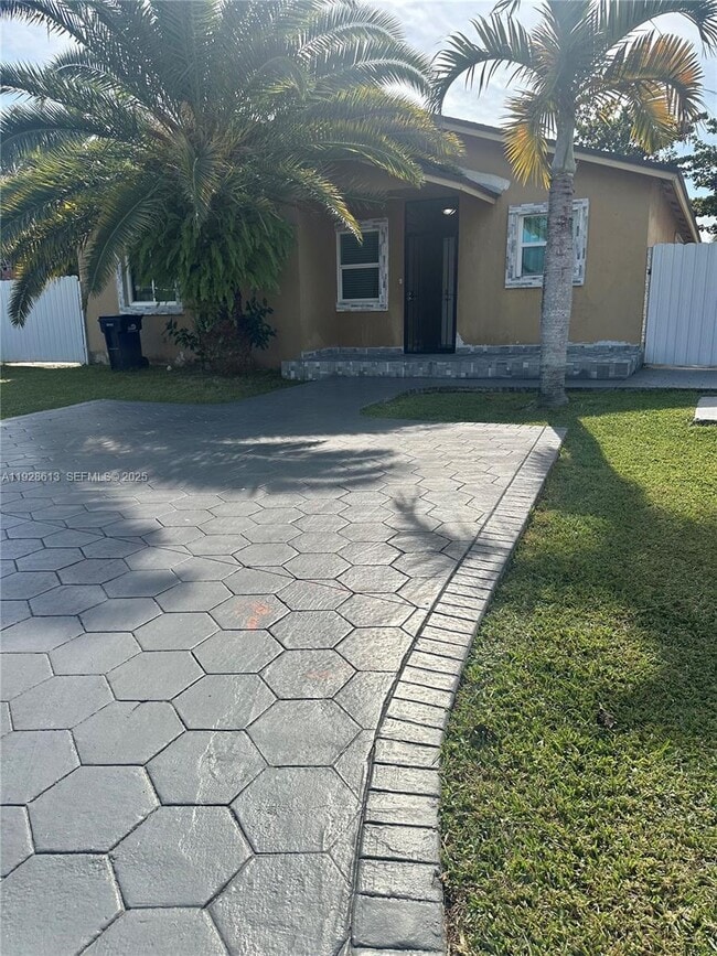 12500 SW 251st Terrace in Homestead, FL - Building Photo - Building Photo