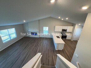 1120 Northview Dr in Waukee, IA - Foto de edificio - Building Photo