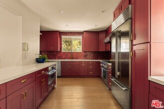 4841 Don Pio Dr in Los Angeles, CA - Building Photo - Building Photo