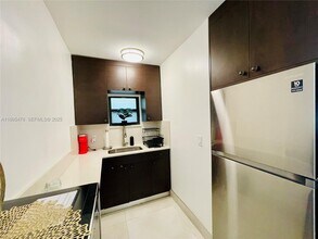 38 NW 52nd St in Miami, FL - Building Photo - Building Photo