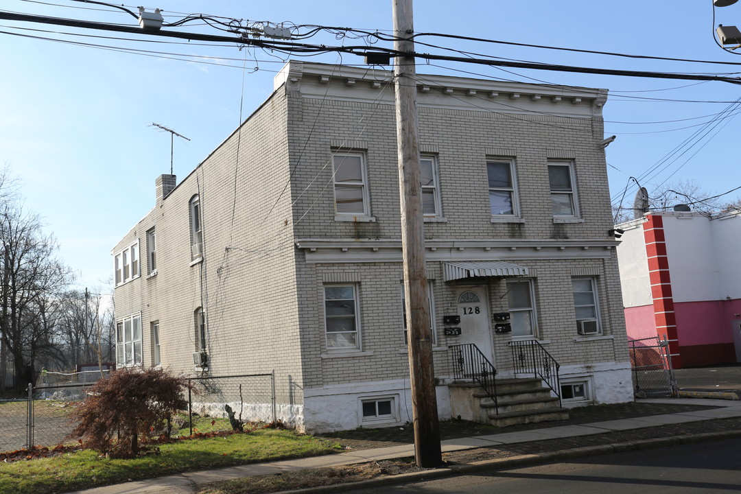 126-128 Talmadge Ave in Bound Brook, NJ - Building Photo