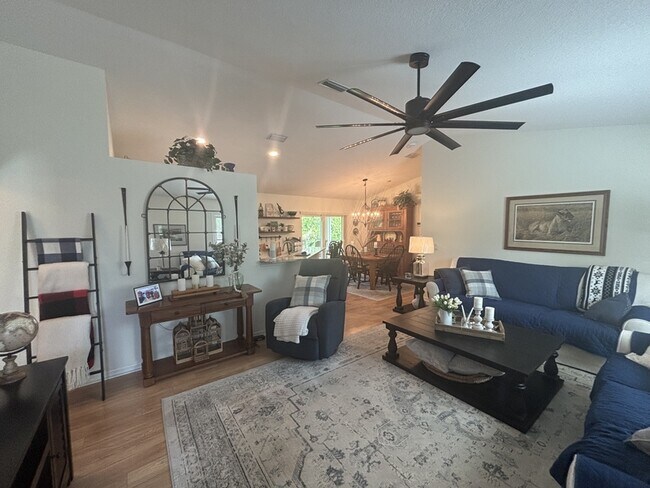 4366 Amondi St in Port Charlotte, FL - Building Photo - Building Photo