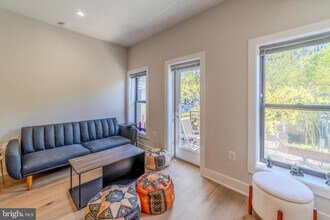 2238 Ontario Rd NW in Washington, DC - Building Photo - Building Photo