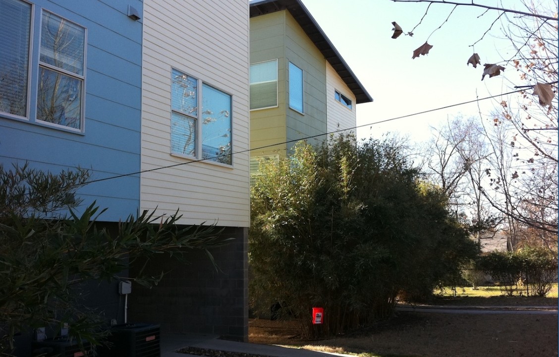 708 E 45th St in Austin, TX - Foto de edificio