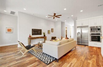 1208 Kinney Ave in Austin, TX - Building Photo - Building Photo