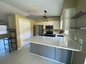 3915 E Lake Todd Dr in Hernando, FL - Building Photo - Building Photo