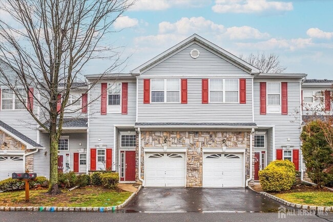 property at 32 Catherine Ct