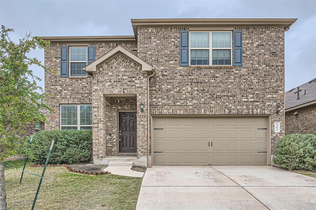 303 Duroc Dr in Hutto, TX - Building Photo