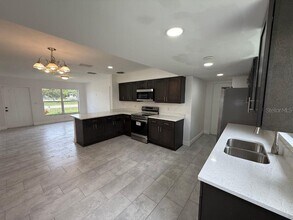 14410 Sussex Dr in Orlando, FL - Building Photo - Building Photo