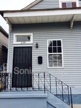 8409 Cohn St in New Orleans, LA - Foto de edificio - Building Photo