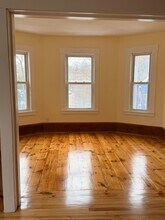 10 Holland Rd, Unit 2 in Worcester, MA - Building Photo - Building Photo