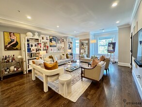 3624 10th St NW, Unit 5 in Washington, DC - Foto de edificio - Building Photo