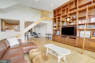 1200 N Nash St, Unit 1142 in Arlington, VA - Building Photo - Building Photo