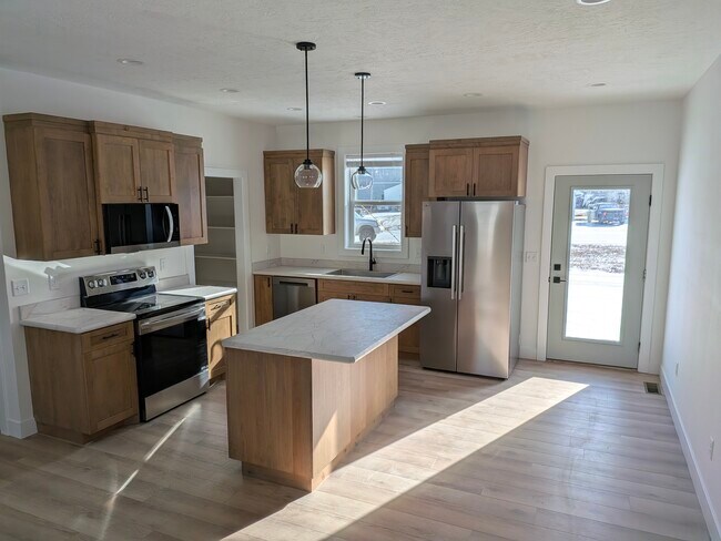 162 Robin Rd in Lovell, WY - Building Photo - Building Photo