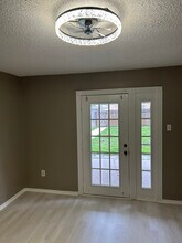 3333 King Bradford Dr in Baton Rouge, LA - Building Photo - Building Photo