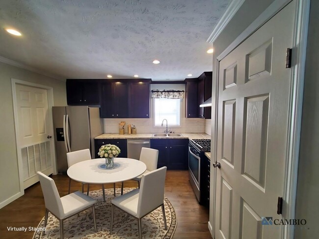 property at 8 Swallow Ct