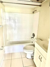 760 SE 2nd Ave in Deerfield Beach, FL - Building Photo - Building Photo