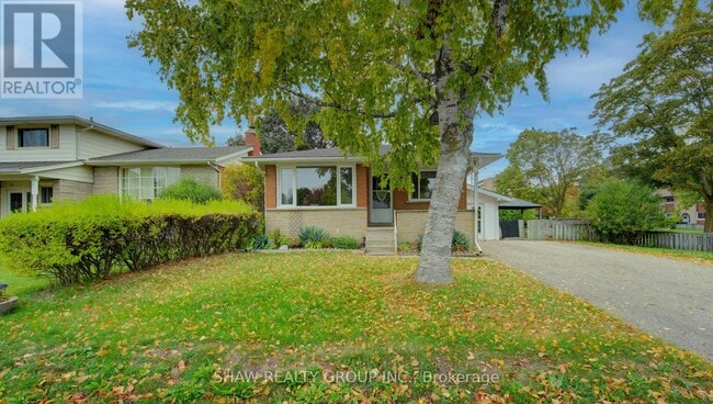 property at 7 Hudson Crescent