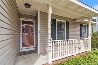 4725 Grandison Ct in Hope Mills, NC - Building Photo - Building Photo