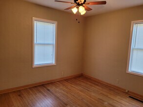 128 E 17th St N in Newton, IA - Building Photo - Building Photo