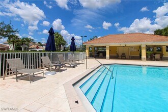 2213 Avocado Ln in Naples, FL - Building Photo - Building Photo