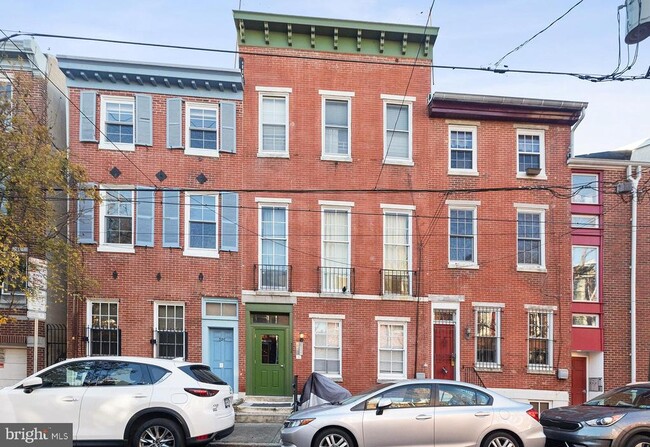 property at 328 Queen St