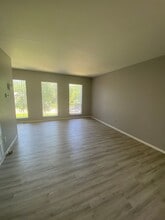 175 Reeb Ln in Florissant, MO - Building Photo - Building Photo