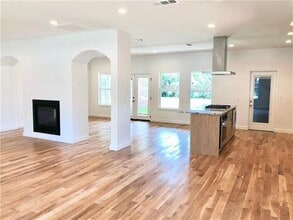3312 Royal Ln in Dallas, TX - Building Photo - Building Photo