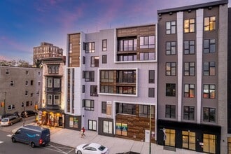 629 W Girard Ave in Philadelphia, PA - Building Photo - Building Photo