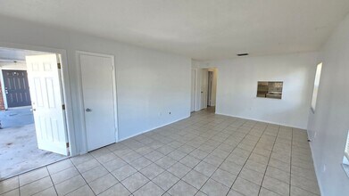 2216 Flamingo Blvd in Bradenton, FL - Building Photo - Building Photo