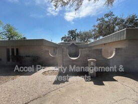 1416 Grovewood Dr in Mission, TX - Building Photo