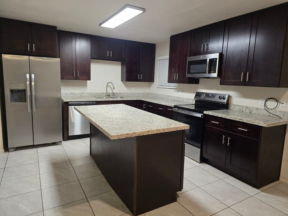 4329 W Daisy St in Yuma, AZ - Building Photo