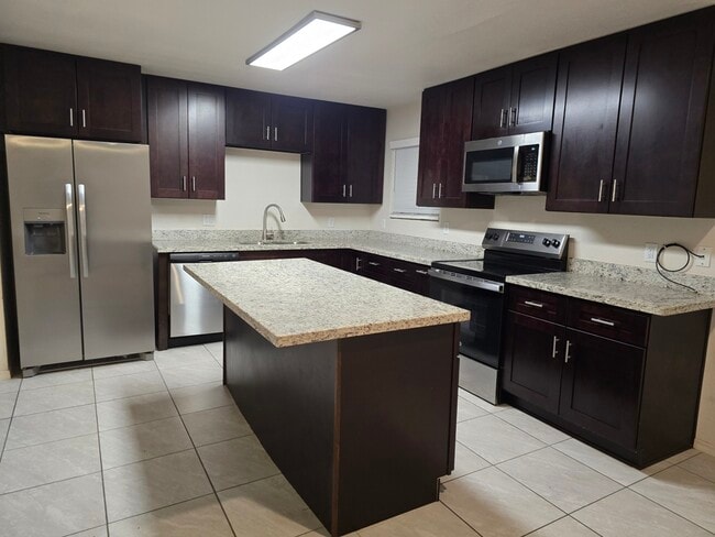 property at 4329 W Daisy St