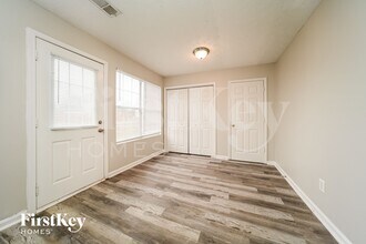 350 Country Club Dr in Jonesboro, GA - Building Photo - Building Photo