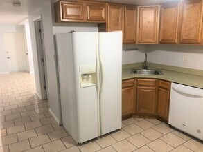 3638 W Diversey Ave in Chicago, IL - Building Photo - Building Photo