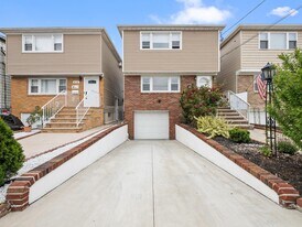 412 Cator Ave in Jersey City, NJ - Building Photo